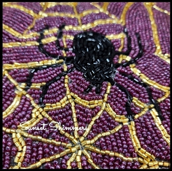 4 Purple & Gold Sparkly Beaded Spider Web Placemat Chargers 15" Halloween New - Picture 6 of 8